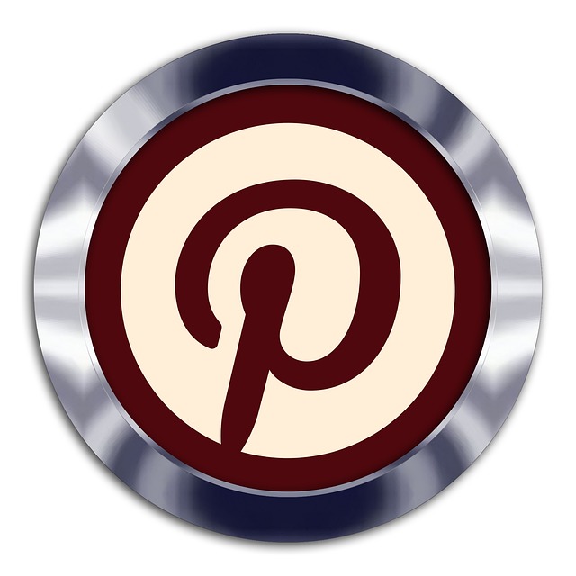 ** Pinterest vs. Książka Kucharska: Gdzie szukać sprawdzonych przepisów? - 1 2025